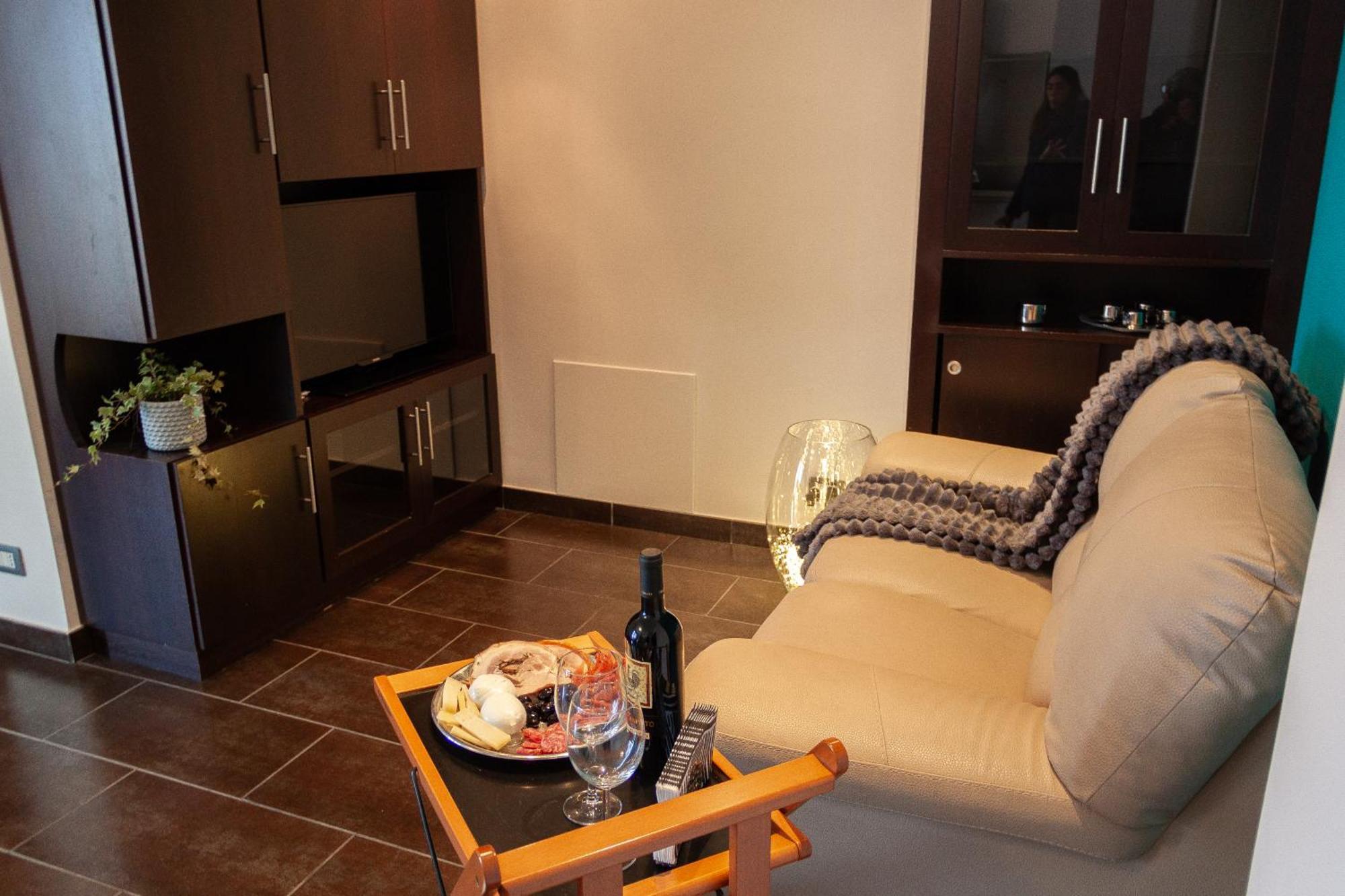 A Casa Di Marco Guesthouse - Apt Di Ciampino E Stazione Per Roma Marino Zewnętrze zdjęcie