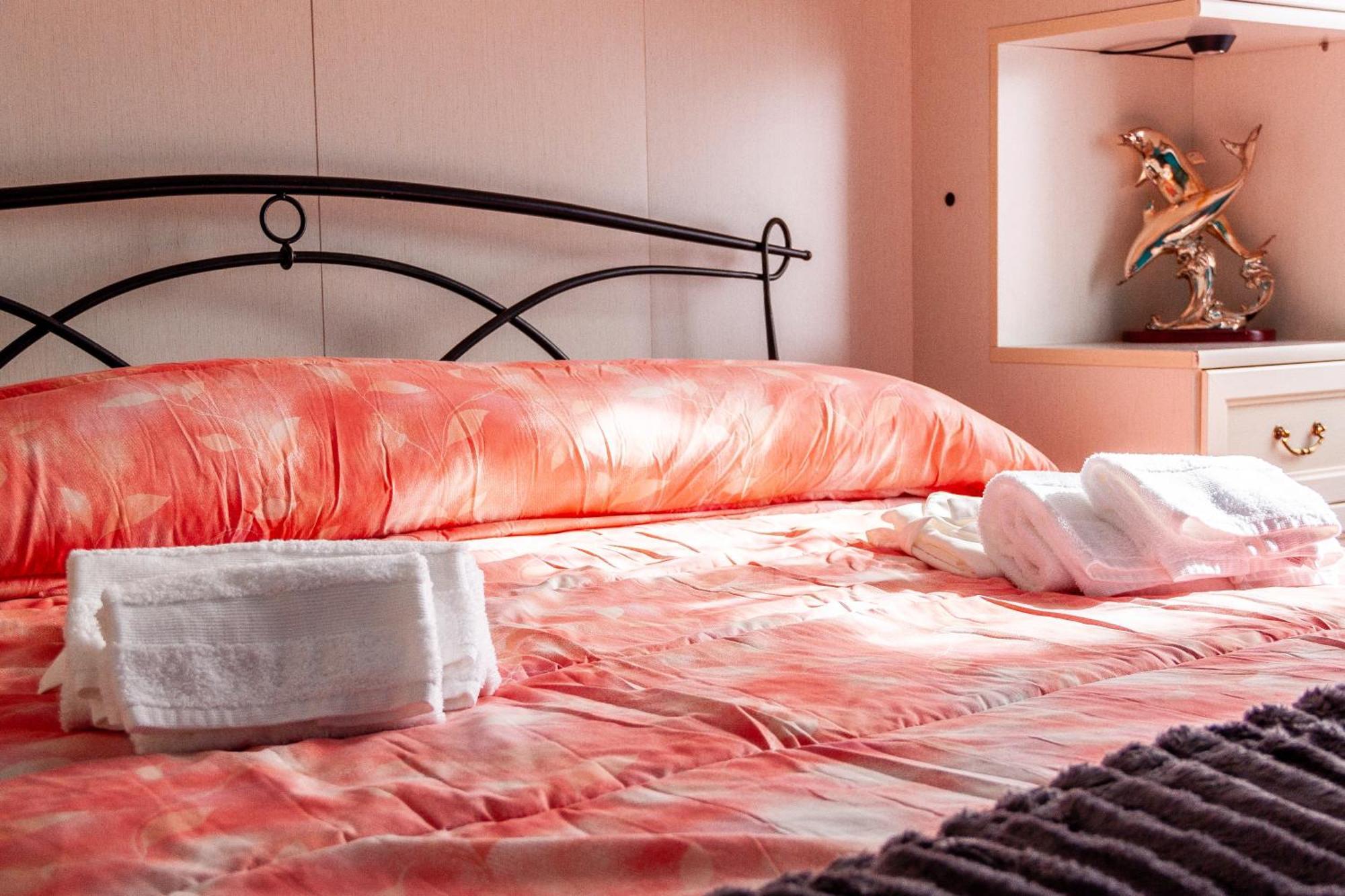 A Casa Di Marco Guesthouse - Apt Di Ciampino E Stazione Per Roma Marino Zewnętrze zdjęcie